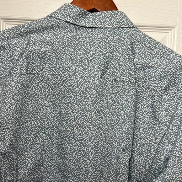 NWT Perry Ellis slim for long sleeve button up - Picture 6 of 6